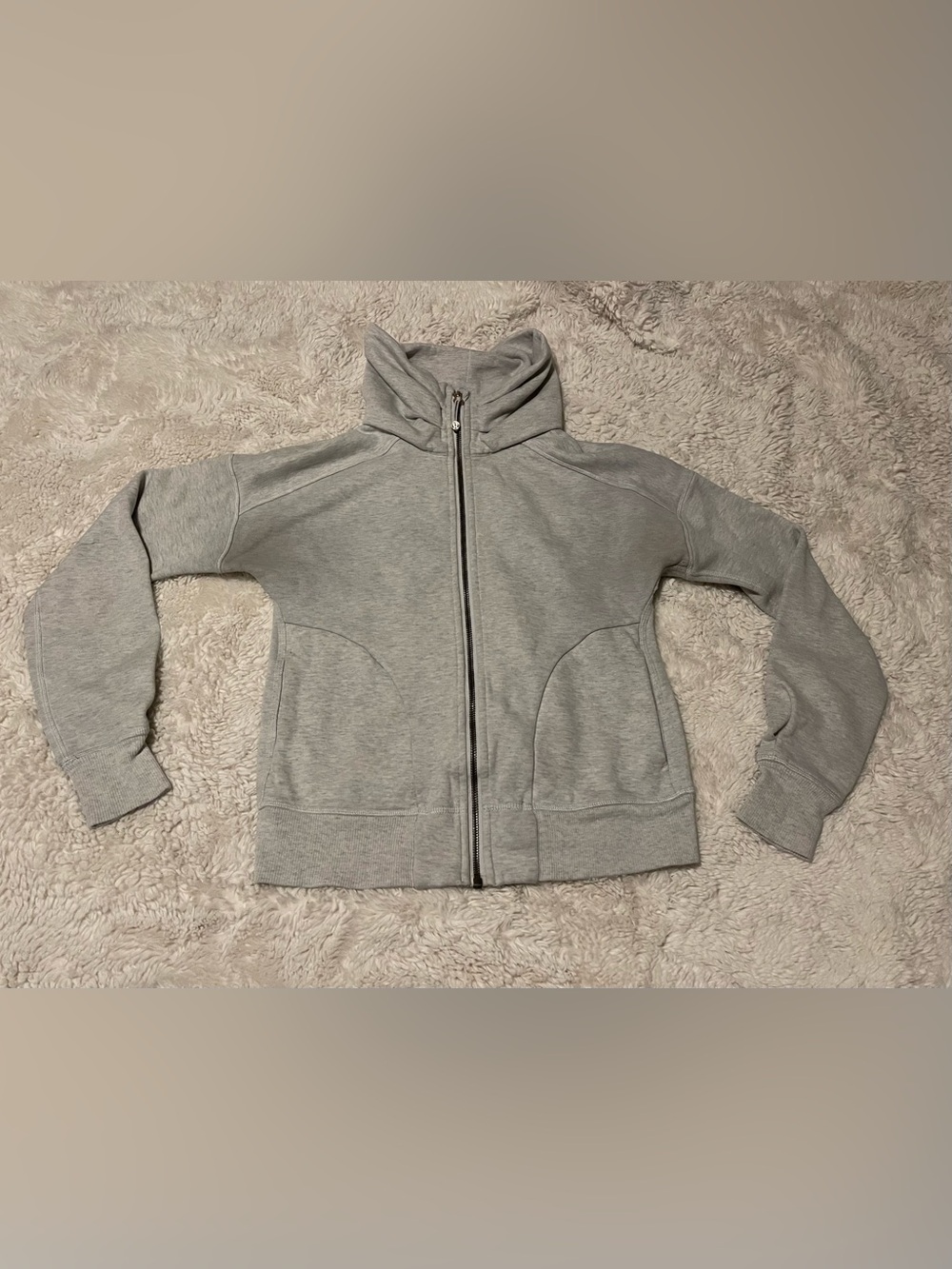 Lululemon Hug it Out Light Gray Womens 4 Full Zip Sport Fleece Activewear Jacket